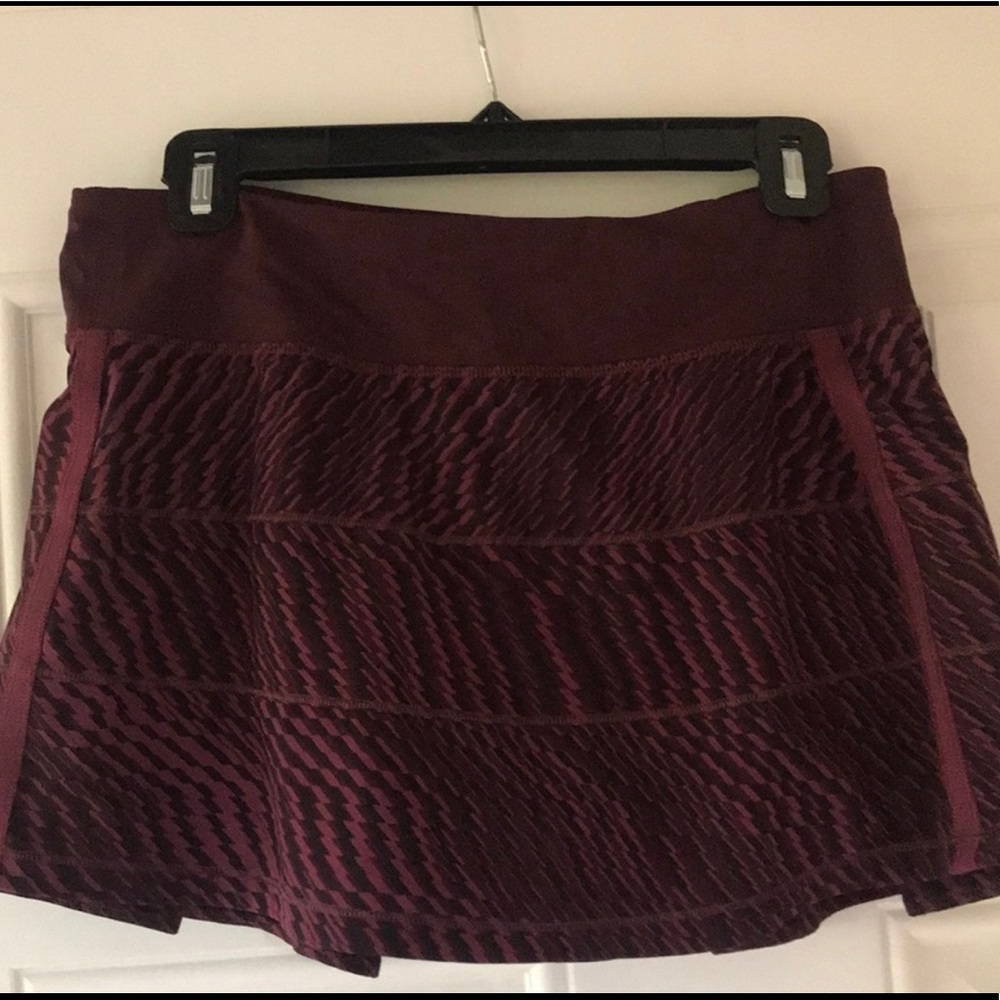 Lululemon pace rival skirt